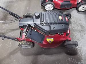 lot 57 image: Toro GTS 195cc 22 Cut Recycler Personal Pace Self Propelled Lawn Mower