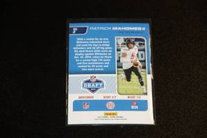 lot 19 image: 2017 Score NFL Draft Patrick Mahomes #2 Rookie Card