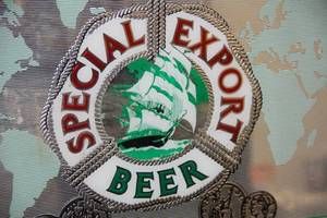 lot 52 image: Heilemans Special Export Beer Mirrored Sign  No Packaging