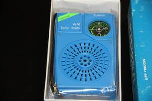 lot 69 image: Vintage Deadstock Computron AM Radio w Box