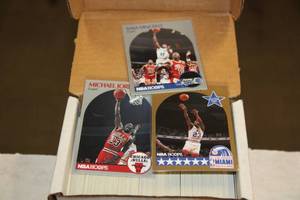 lot 84 image: 1990-91 Hoops Basketball Complete Set Lot  9 Sets