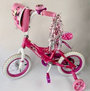 (used in great condition) Huffy Busy Little Helper 12 Disney Minnie Bike