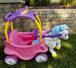 (excellent condition, used) Little Tikes Princess Horse & Carriage