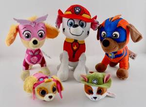 (NEVER USED TOYS) 5 PAW Patrol Soft Stuffed Characters & 12 Baby Toys
