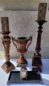 lot 62 image: Lovely CandleholderCandleVase Collection