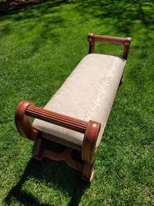 lot 70 image: Ornate Upholstered Bench