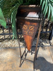 lot 18 image: Faux Greenery in Decorative Vase w Holder
