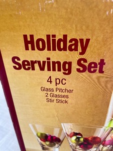lot 137 image: Holiday Serving Set