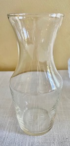 lot 116 image: Clear Glass Lot