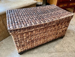 lot 103 image: Decorative Wicker Chest