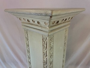 lot 149 image: Decorative Pillar