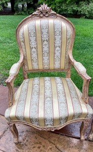 lot 170 image: Pair of Beautiful  Accent Arm Chairs