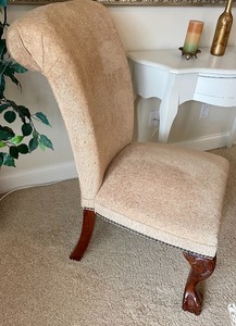 lot 189 image: Classy Decorative Chair