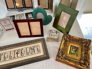 lot 203 image: Lot of Frames and Decor