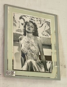 lot 197 image: Deco Reverse Painted Glass Frame