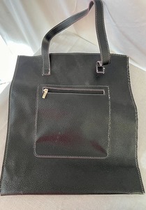 lot 209 image: 3 Classy Handbags