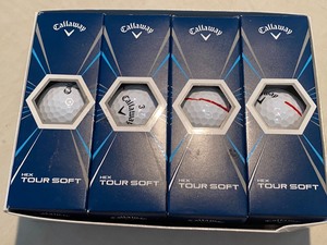 lot 49 image: Four Sleeves Callaway HEX Tour Soft Balls