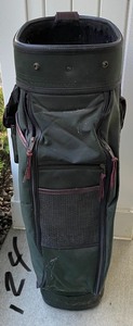 lot 124 image: Classic Golf Bag