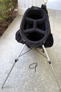 lot 9 image: Ping Golf Bag