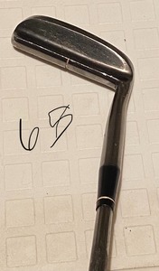 lot 68 image: Custom by Mac Gregor CB5 Putter