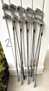 lot 2 image: Mac Gregor Set of Clubs