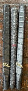 lot 276 image: (6) Assorted Titleist Grips