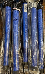 lot 296 image: (5) Winn Lite Soft Grips