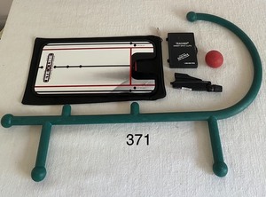 lot 371 image: Golfing Goodies