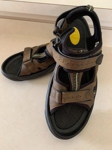 lot 378 image: Mens Toot Joy Golf Sandals- Size 13 M