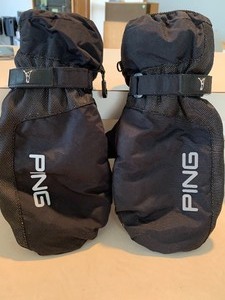 lot 400 image: Two Pairs of Mens PING Brand Winter Gloves