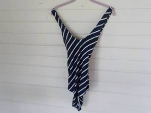 Kona Sol 1 pc size L Swimsuit...