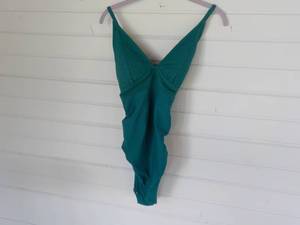Kona Sol 1 pc size L Swimsuit...