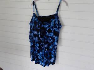 2 pc Swimsuit size 24w...