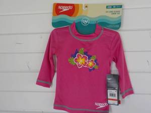 Speedo Kids size S Swim Tee, Shoes ...