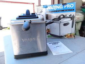 lot 210 image: Waring Pro Professional Quality Deep Fryer DF 175