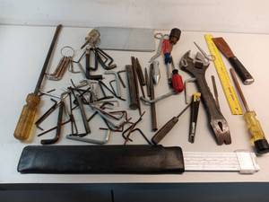 lot 255 image: Allen Wrenches Away-Allen Wrenches, Screwdrivers, Measuring Tools, Wrench with Pry Bar and More