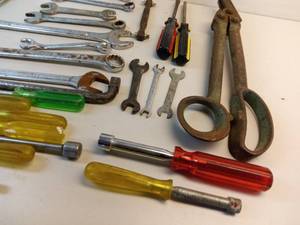 lot 260 image: Wrenches Away III- Wrenches Cone Wrenches and Manual Screwdrivers