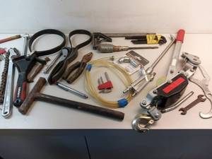 lot 268 image: A Lot More Tools
