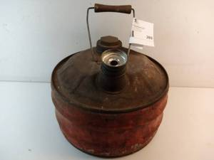lot 289 image: Vintage 4 Gallon Oil Can