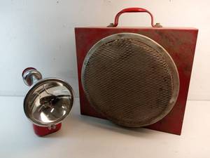 lot 303 image: Vintage Appliances
