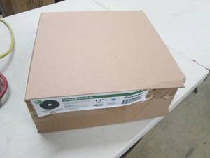 case of 5 13 inch green scrub floor...