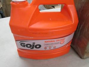 31 gallon bottles of gogo natural ...