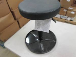 stool no wheels ...