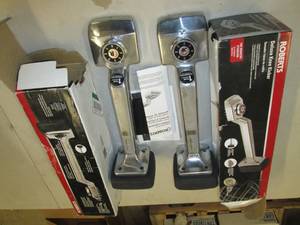 2 roberts deluxe knee kickers 1 is ...