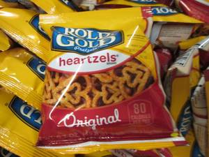 case of rold gold heartzels 40 bags...