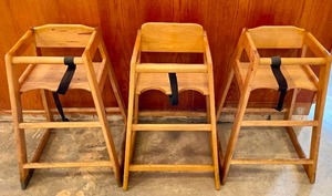 lot 44 image: Lot of 3 Wooded Restaurant High Chairs
