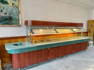 lot 5 image: Restaurant Hot Buffet Line Table with Glass Guard