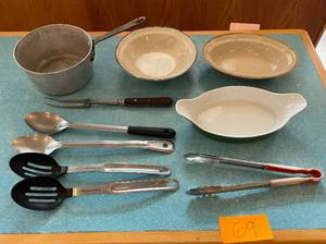 lot 69 image: Lot of Kitchen Spoons and Dishes