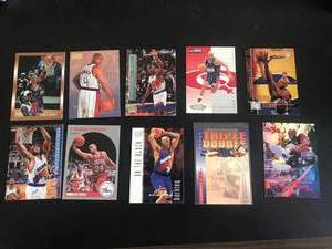 lot 52 image: 10 Different Charles Barkley Cards