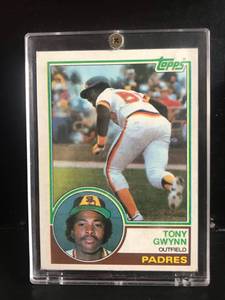 lot 74 image: Tony Gwynn RC 1983 Topps